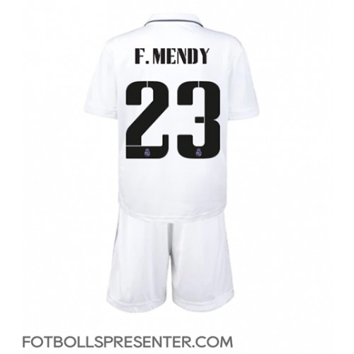 Real Madrid Ferland Mendy #23 Hemmatröja Barn 2022-23 Kortärmad (+ korta byxor)